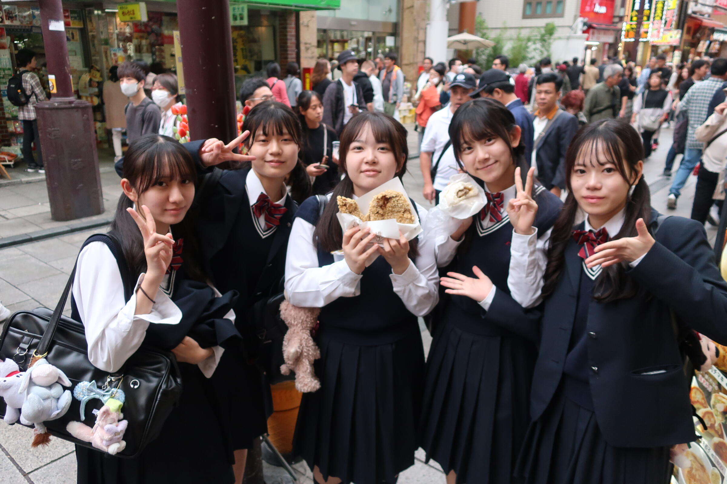 高校修学旅行の現在地｜行き先・費用相場と最新トレンド2026