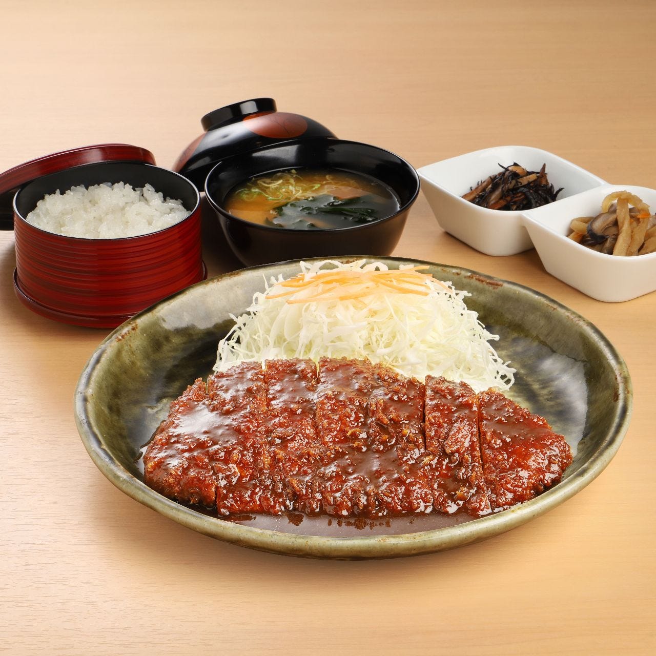 銀座の矢場とんで並ばず食べる裏技！限定メニューと混雑回避ルート